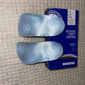 BIRKENSTOCK BLUE FOOTBED